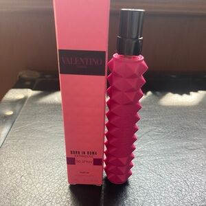 Valentino Pink Born in Roma Go Spray